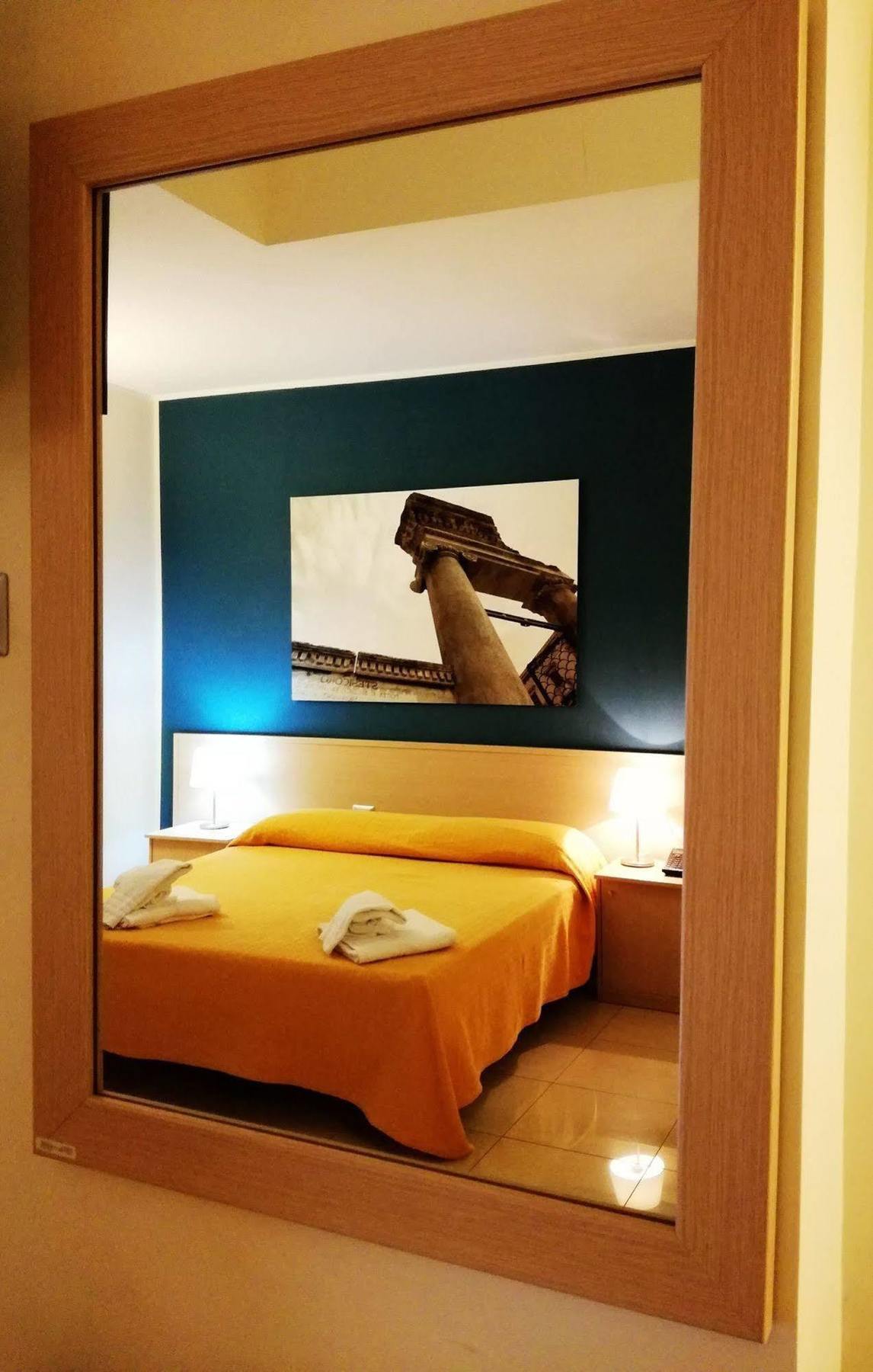 Hotel Residence Empedocle Mesyna Zewnętrze zdjęcie